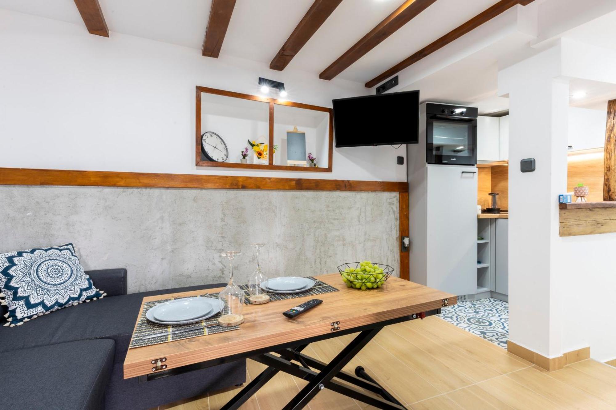 Bobevata Guest House - Floor 1 - Stunning View Old Town Veliko Tarnovo Luaran gambar