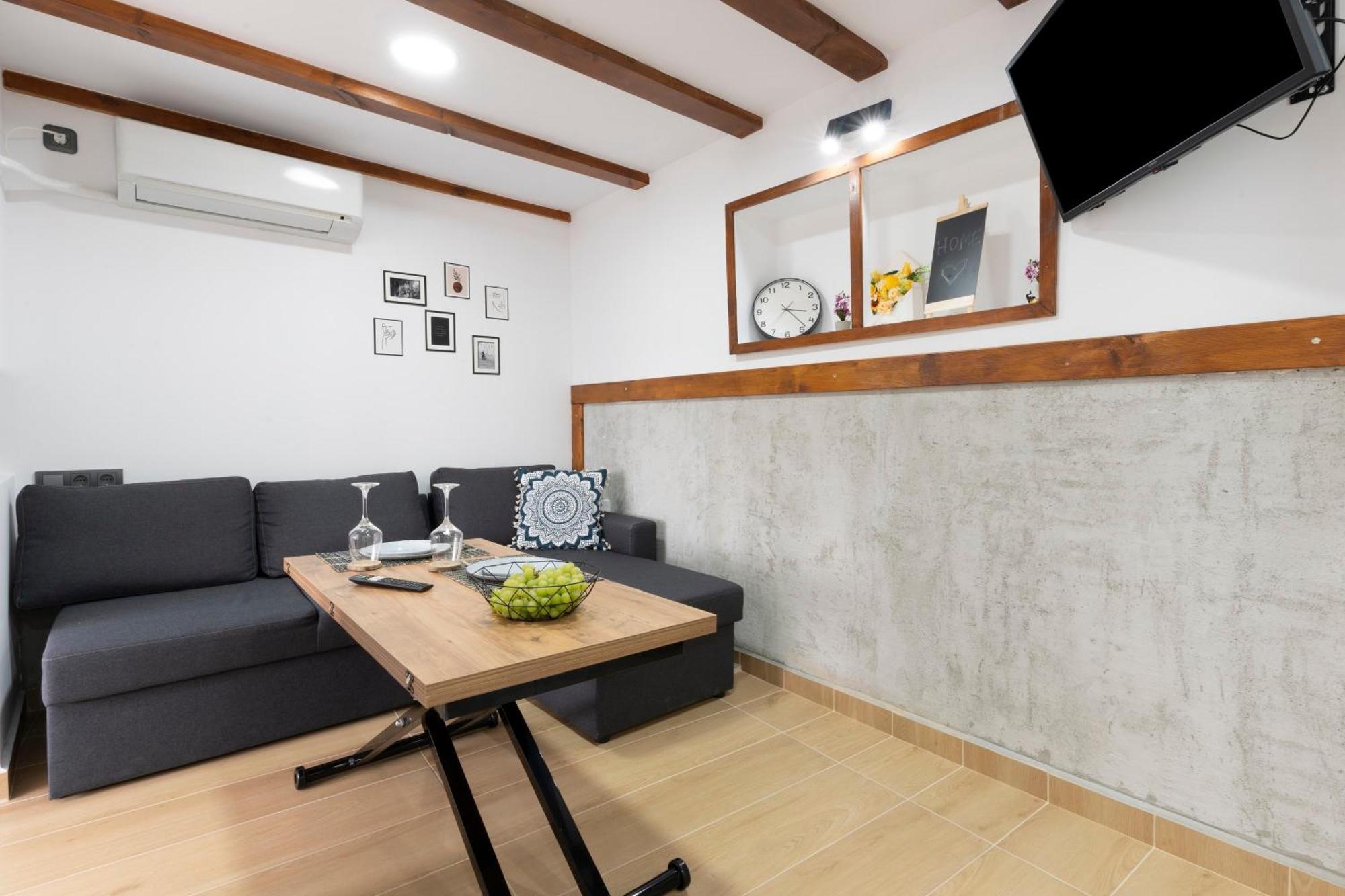 Bobevata Guest House - Floor 1 - Stunning View Old Town Veliko Tarnovo Luaran gambar