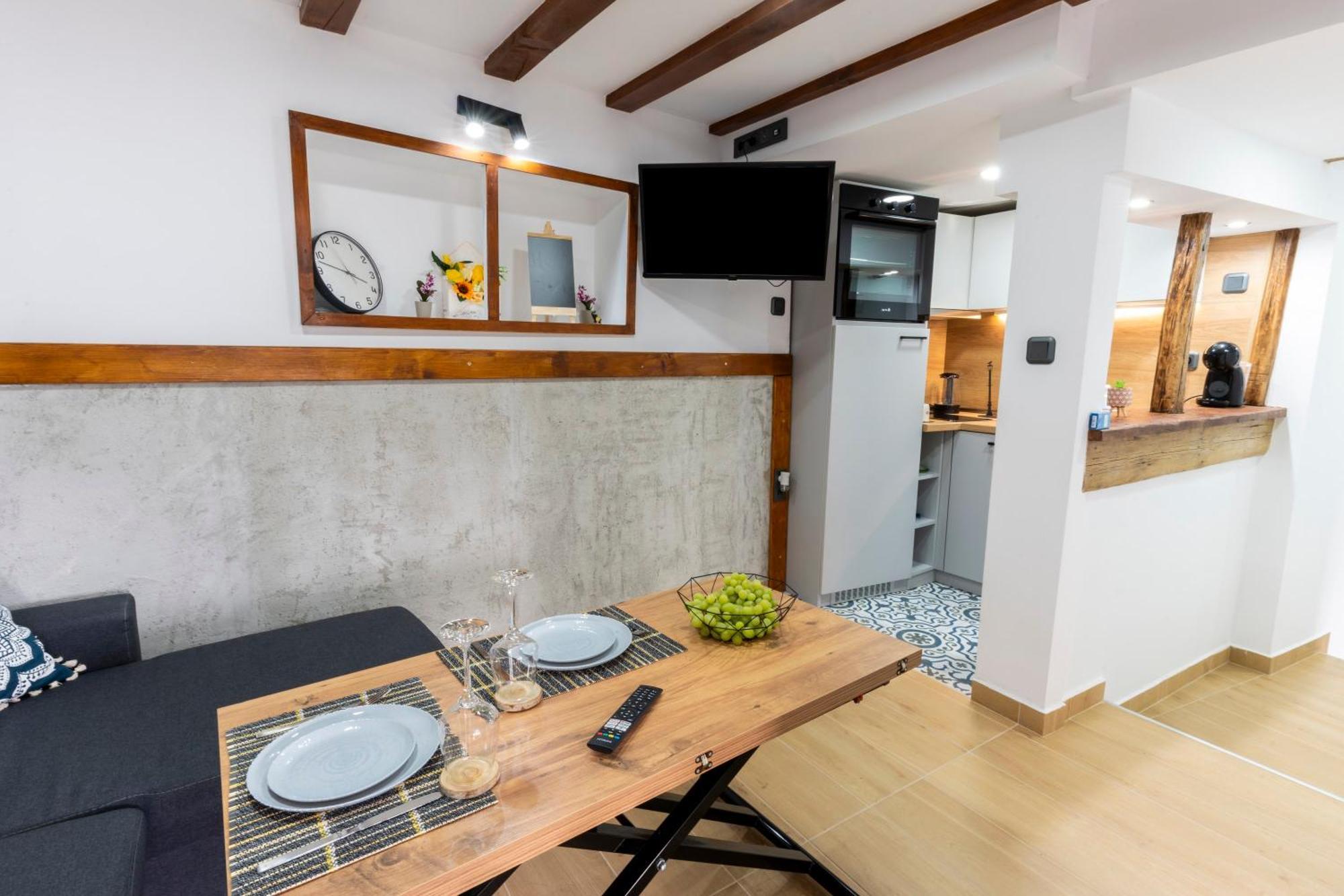 Bobevata Guest House - Floor 1 - Stunning View Old Town Veliko Tarnovo Luaran gambar